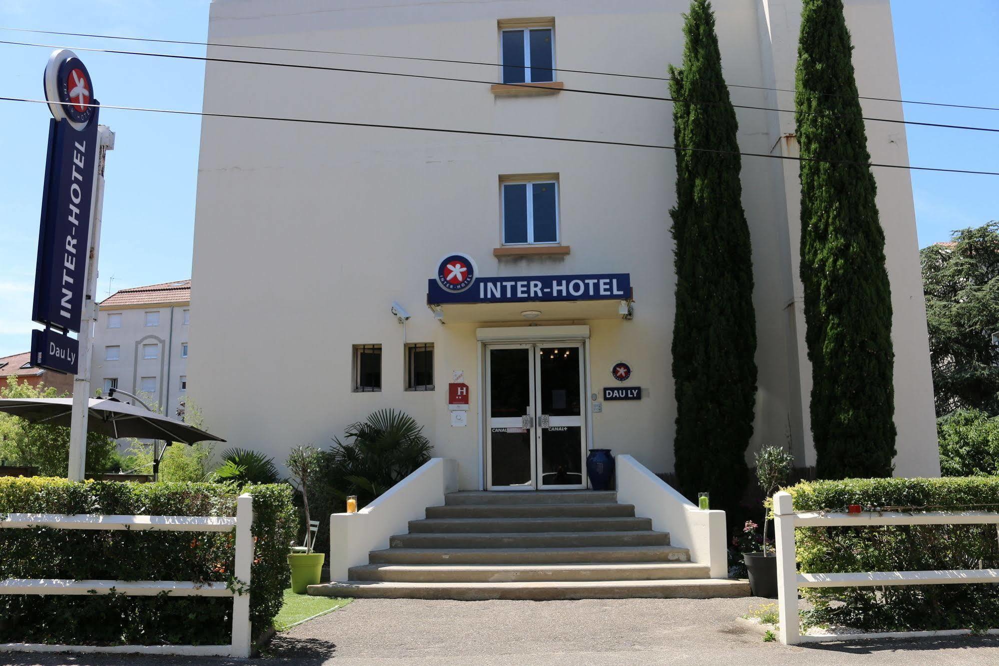 The Originals City, Hotel Dau Ly, Lyon Est Bron Esterno foto